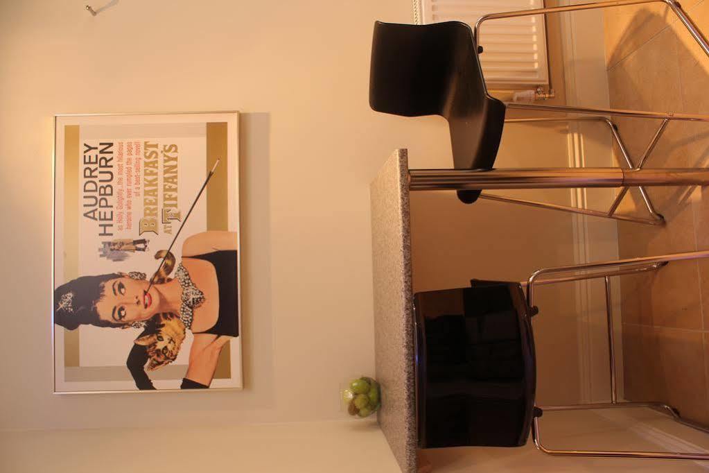 The Keep Boutique Hotel Йоувил Екстериор снимка
